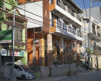 The A Hostel - Boracay - Vista del exterior