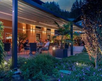 Hotel-Gasthof Strasswirt - Hermagor - Innenhof