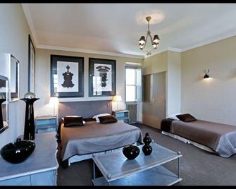 L' Abbaye Hôtel - La Colle-sur-Loup - Bedroom