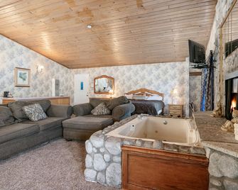 Black Forest Lodge - Big Bear Lake - Sala de estar