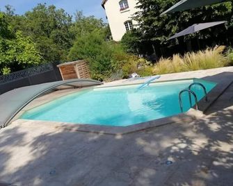 Les Insolites de la Pouillyzotte - Pouilly-sur-Loire - Pool