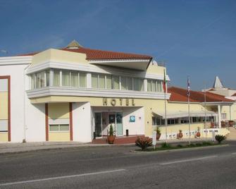 Hotel Quinta das Pratas - Cartaxo - Building