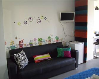 Bed and Breakfast La Palanzana - فيتربو - غرفة معيشة