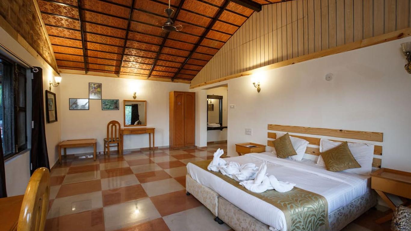 Gir Lions Paw Resort With Swimming Pool