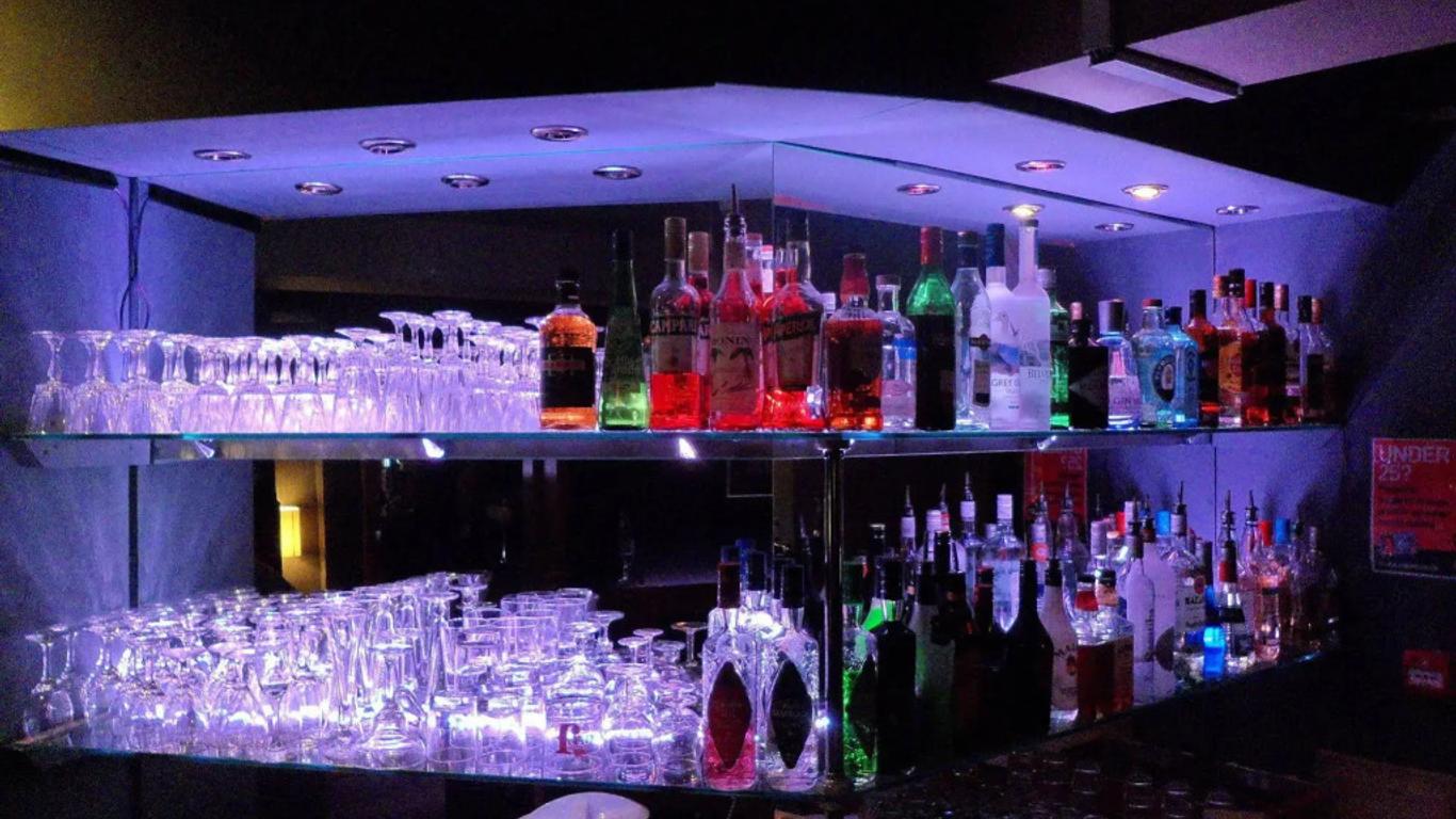 Euro 酒吧暨酒店 - 牛津