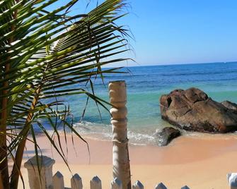 Happy Beach - Galle - Sovrum