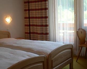 Hotel Adler - Saas-Grund - Bedroom