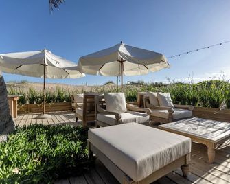 Tio Tom Arenas - Punta del Este - Patio