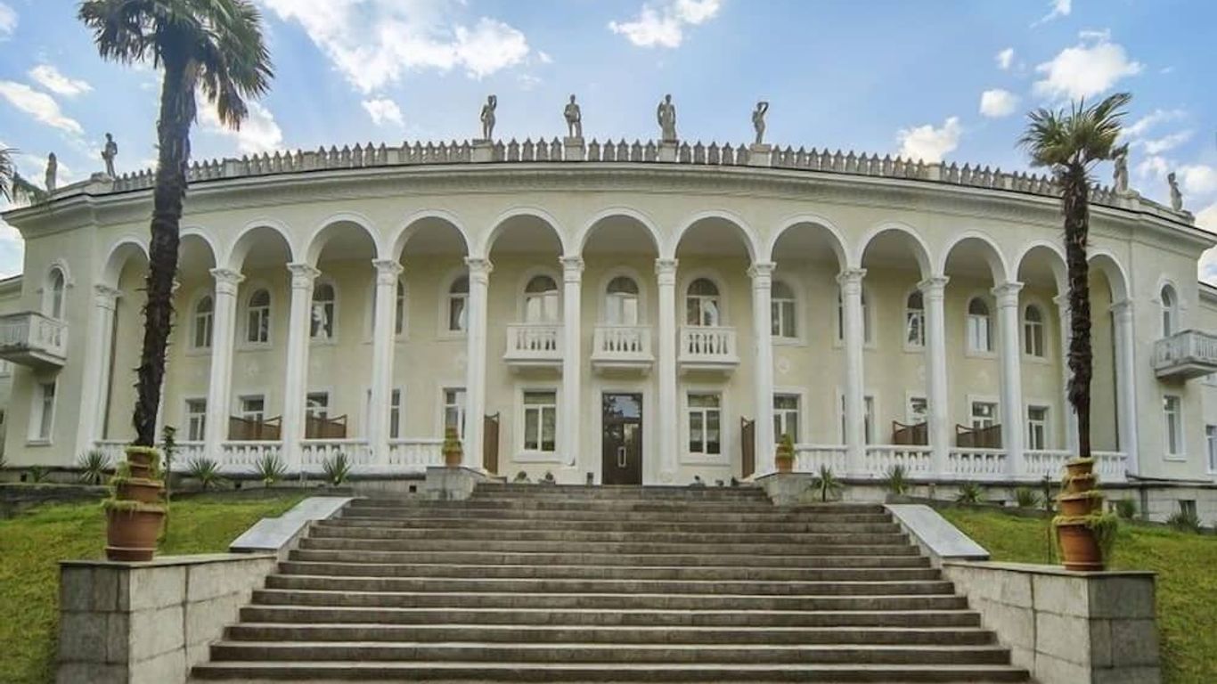 ليجيندز تسكالتوبو سبا ريزورت