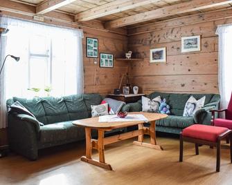 Pet Friendly Home In Evanger - Evanger - Living room