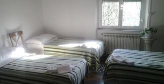 Hotel Massena - Genoa - Bedroom