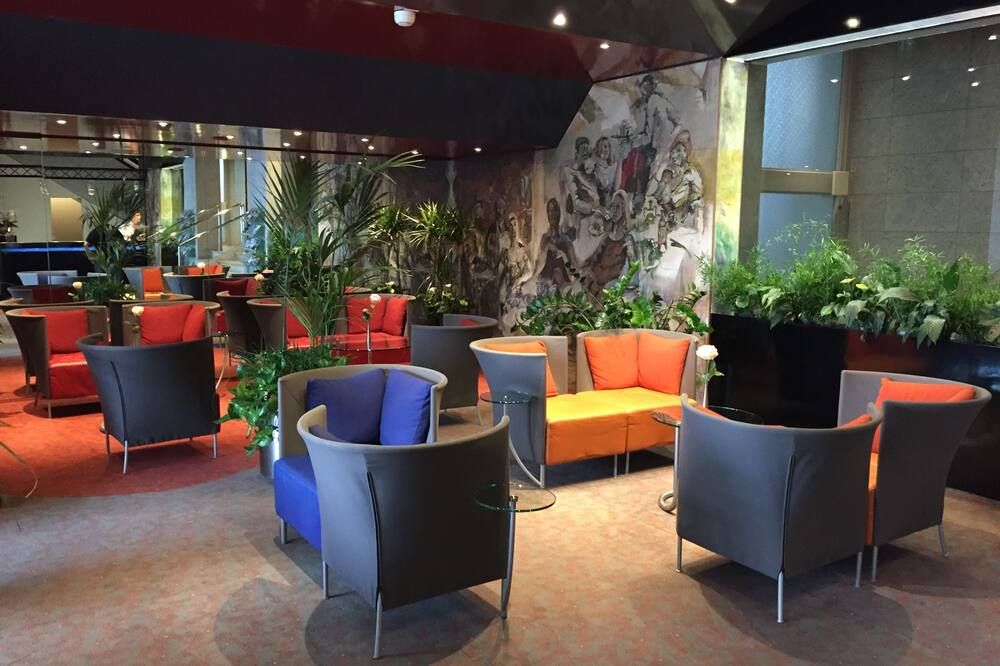 توب كنتري لاين هوتل روث أم ستراند