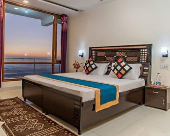 The Bryll Homes - Kasauli - Bedroom