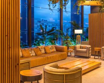 ذا لينس أزوريز - بونتا ديلغادا - ردهة