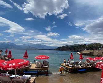 Marina Hostel Pansiyon - Antália