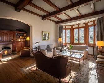 Scratch House hotel boutique - Villa Allende - Sala de estar