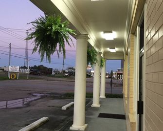 Stay Express Inn & Suites Demopolis - Demopolis - Außenansicht