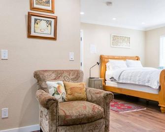 Comfortable Studio in a Woodside Plaza - Redwood City - Bedroom