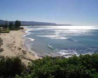 Sky Accommodation - Wollongong - Beach