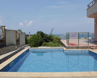 Barex Family Hotel - Sozopol - Pool