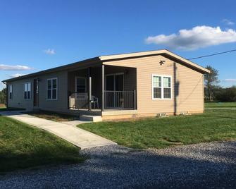 Backcountry Vacation Rental Home - Navarre - Building