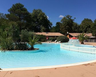 Chalet 151 in quiet PRL 4 location - La Teste-de-Buch - Piscine