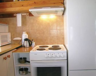Cozy home in Lyngdal with kitchen - Lyngdal - Cocina