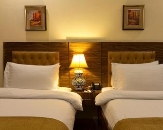 Hotel One Lalazar Multan - Multān - Bedroom