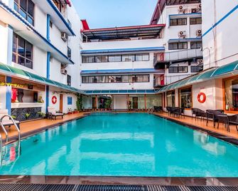 La-Paz Gardens Beacon Hotel - Vasco da Gama Goa - Vasco da Gama - Bể bơi