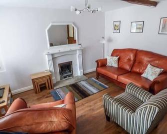 Corner Cottage - Kirkby Stephen - Living room