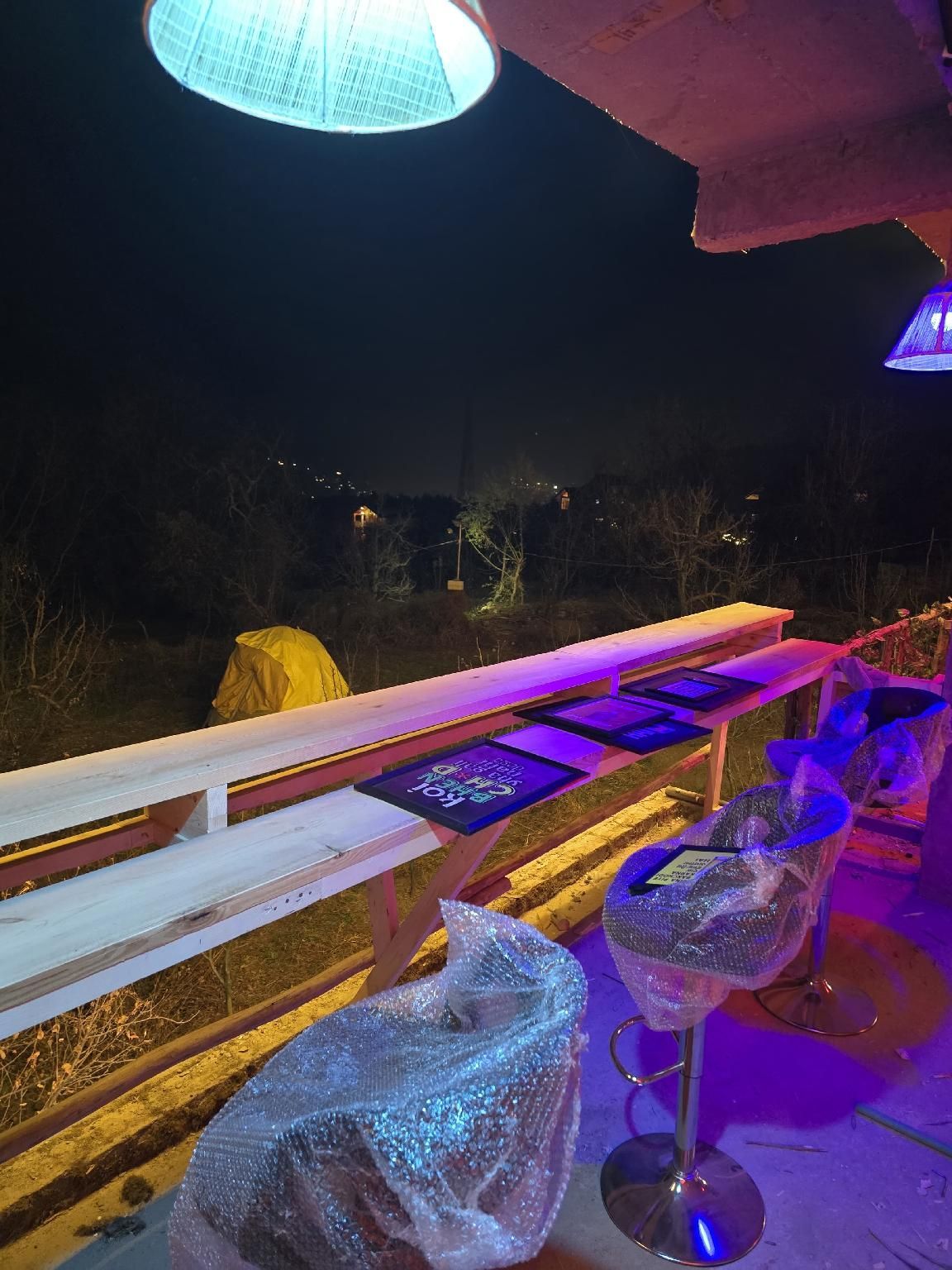 The Venus, Live like a local - Manali - Bar