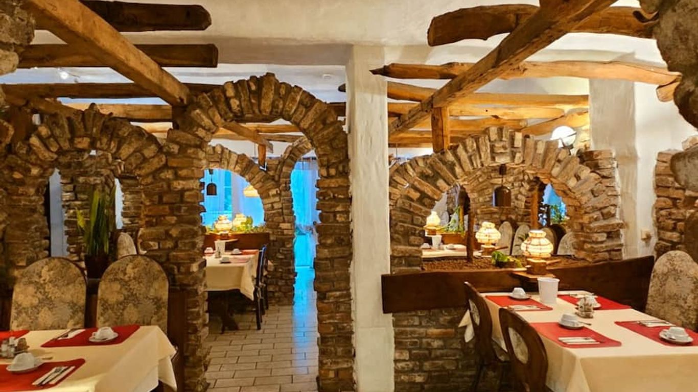 彼德堡酒店 - 杜塞爾多夫