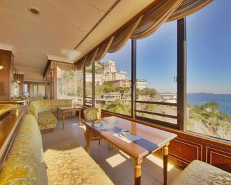 Hotel New Akao - Atami - Balcony