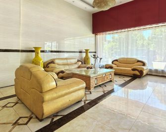 Anyi Fenghe Hotel - Nanchang - Lobby