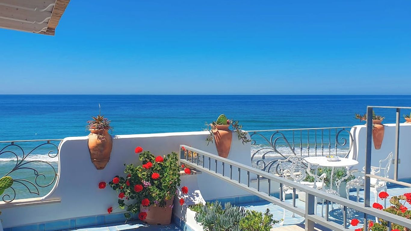 هوتل أورورا