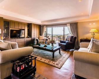 Nautilus Guesthouse - Port Elizabeth - Olohuone