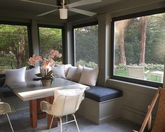 Mint condition Water Mill South of the Highway with Mecox Bay access - Water Mill - Dining room