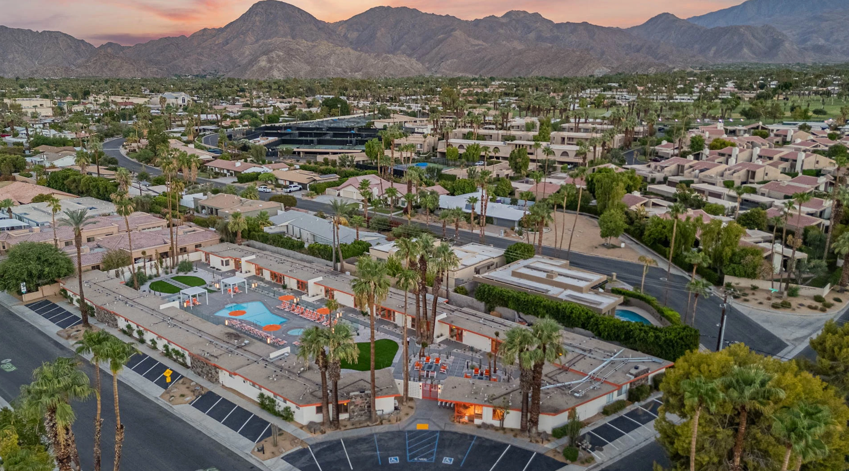 Mojave Resort - Palm Desert - Außenansicht