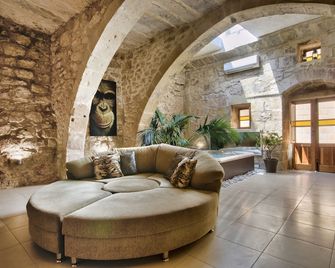 Romantic, Calming, Dreamy Character House In The Centre Of The Village - Cospicua - Living room