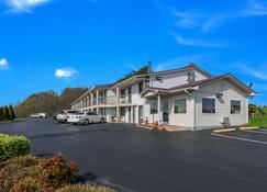 Econo Lodge - Kingsport - Building