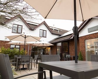 Rufford Arms Hotel - Ormskirk - Patio