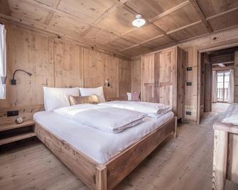 Ciasa Somuer - Stangode - San Vigilio di Marebbe - Bedroom