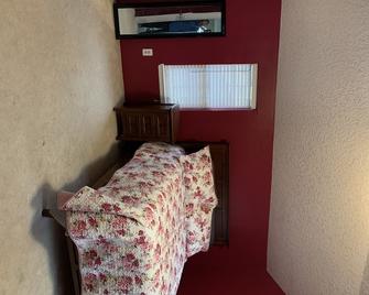 Rocky Butte Hideaway - Portland - Chambre