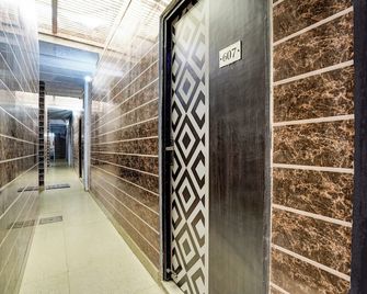 Hotel O Hindon Airport Ghaziabad - Ghaziabad - Flur