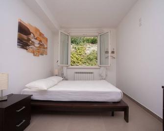 S160 - Sirolo, nuovissimo bilocale con terrazzo - Sirolo - Schlafzimmer