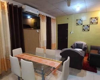 Cozy Home in Dadiangas, General Santos City - Perfect for Families - General Santos - Dining room