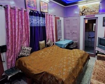 Jagan Hotel & Restaurant - Dhaulpur - Habitación