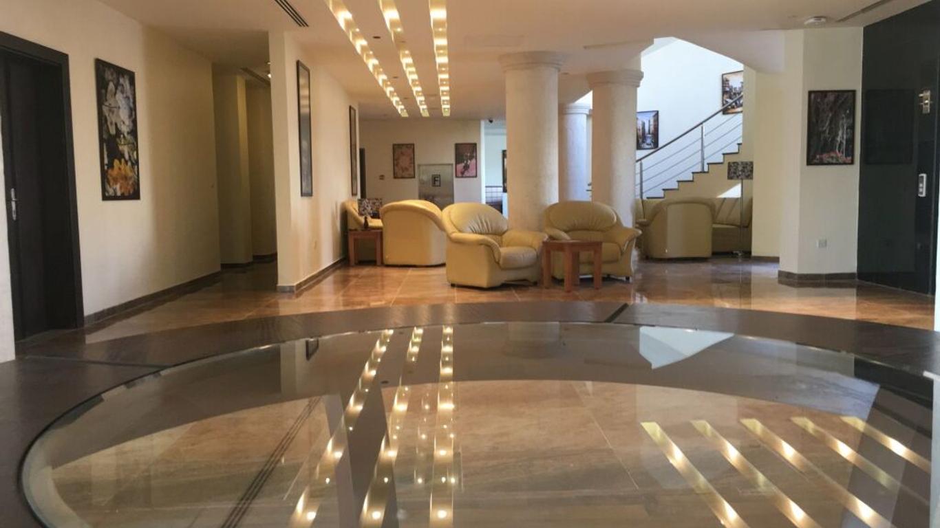 Public Security Hotel & Chalets