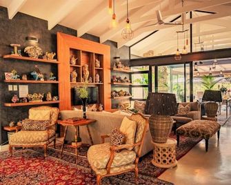Safari Moon Luxury Bush Lodge - Hoedspruit - Lounge