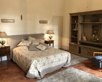 Domaine D'Antremont a peaceful retreat of the 18th century - Beaumes-de-Venise - Chambre